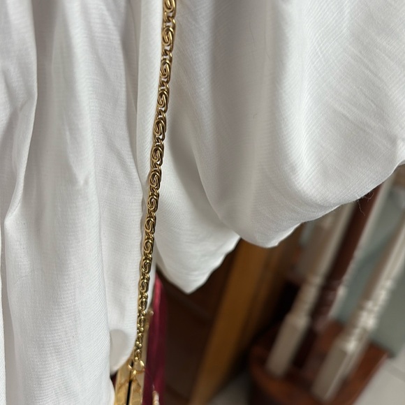 Revlon Flair Clutch  shoulder bag NWT holiday / evening bag  Padded Taffeta Red - Picture 7 of 15